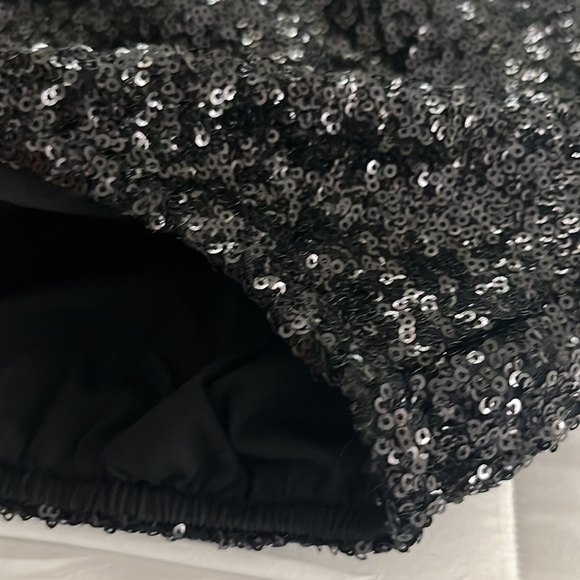 Express - Picture 5 of 5